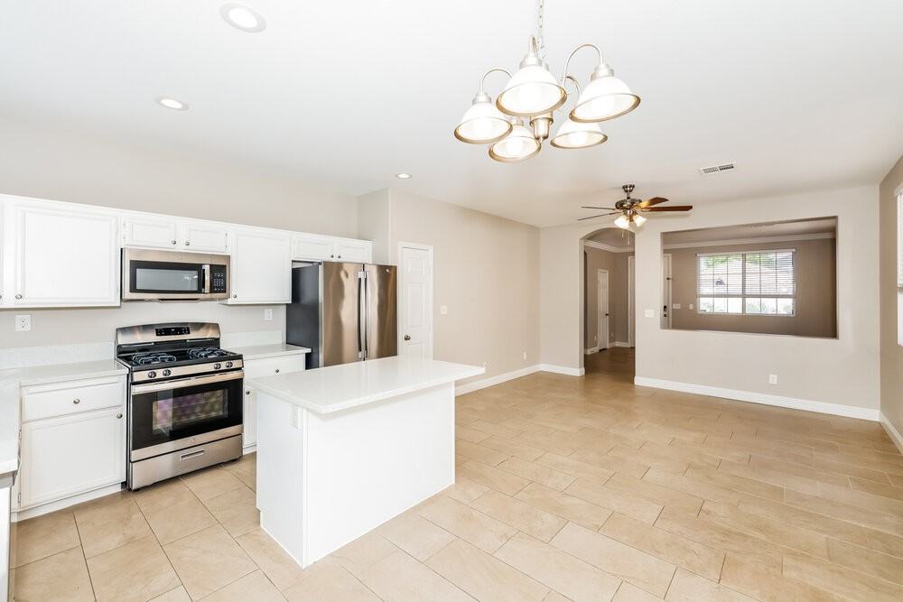 486 Kirkstone Way - Photo 6 of 16