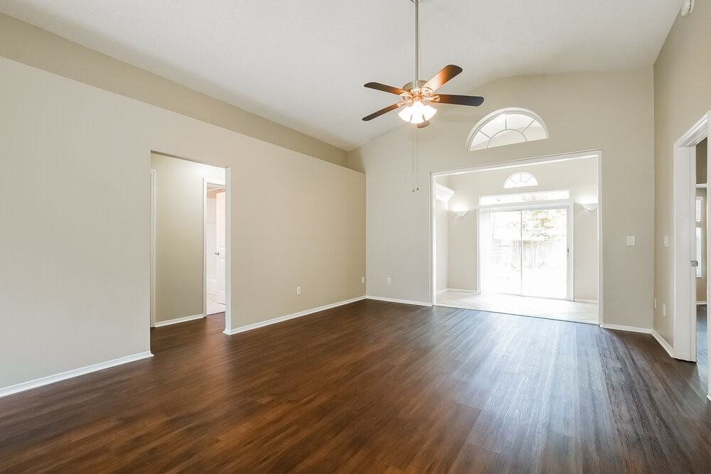 837 Shell Ln - Photo 3 of 16