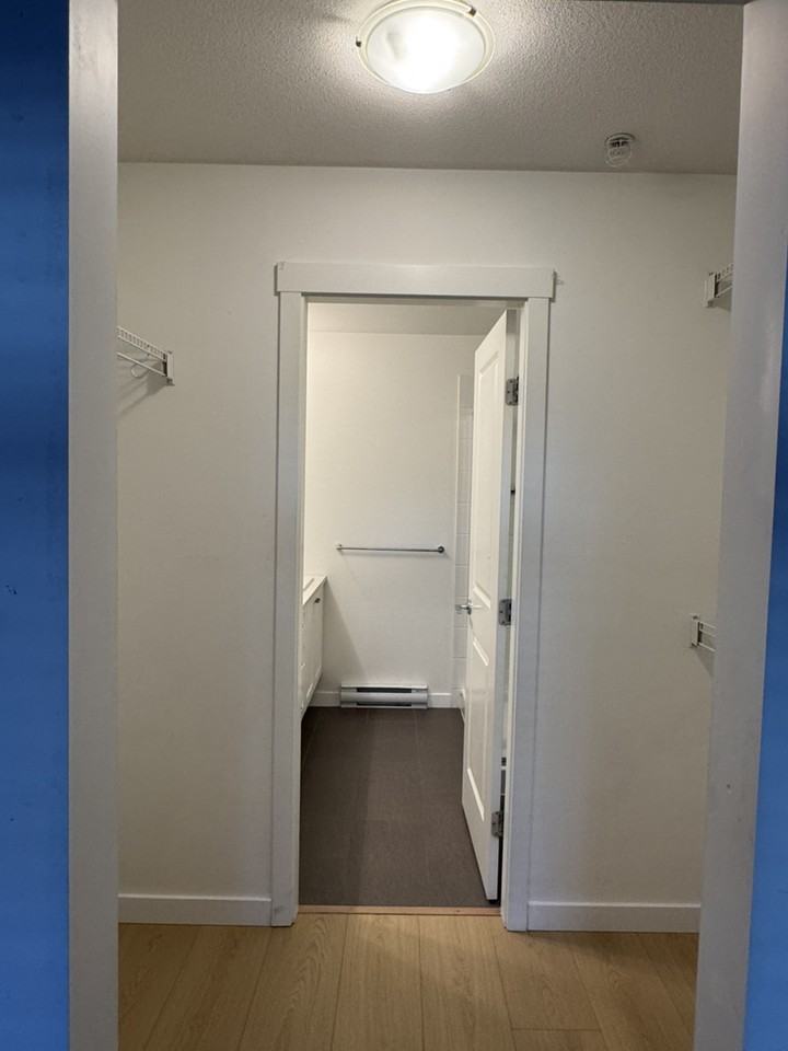 15835 85 Ave - Photo 2 of 13
