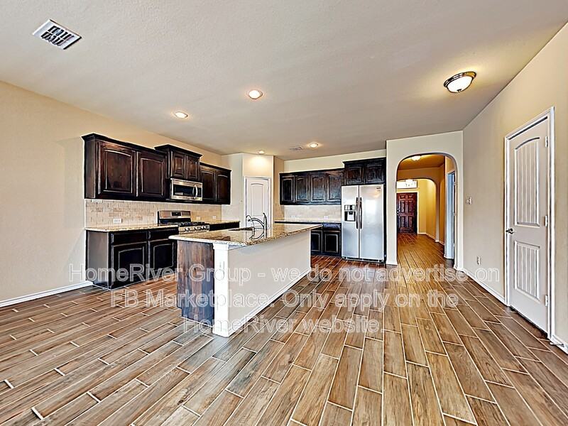 1813 Mcgee Ave - Photo 4 of 25