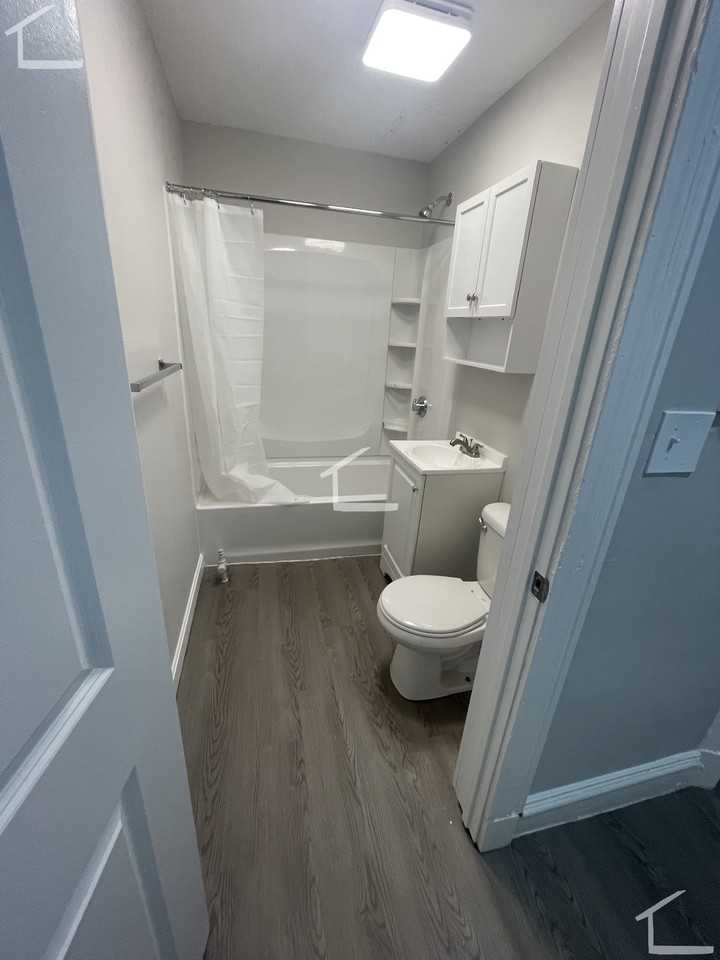 Gordon St #2 - Photo 5 of 6