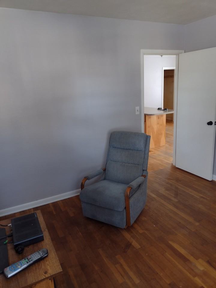 1328 Wilson Drive - Photo 7 of 10