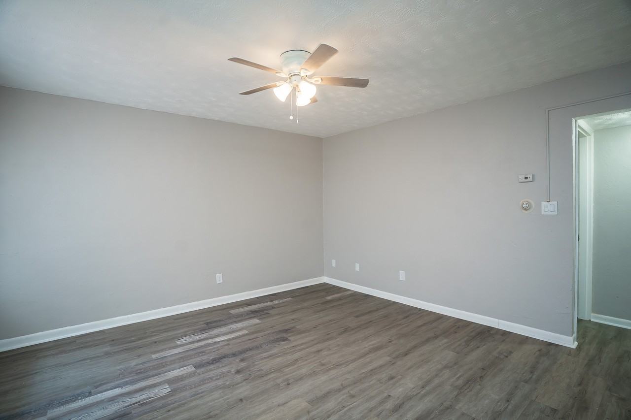 2525 Lakeview Ave - Photo 7 of 18