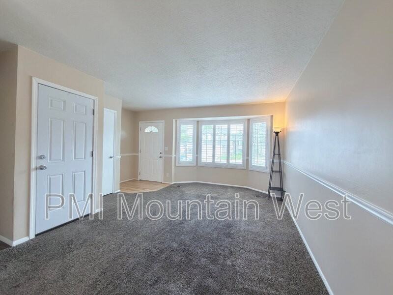 1020 Eastnorth - Photo 3 of 24