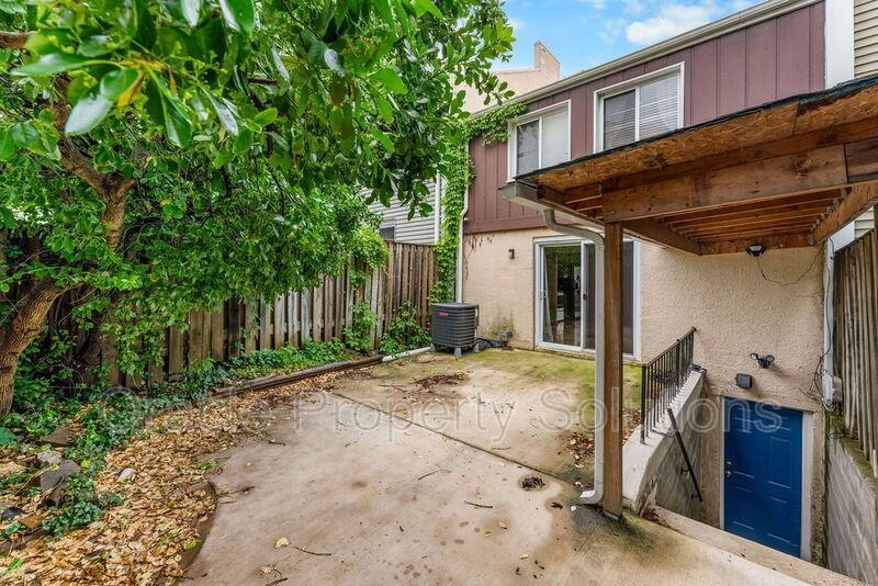 10304 Nightmist Ct - Photo 6 of 32