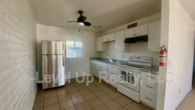 1025 S Santa Rita Ave - Photo 4 of 23