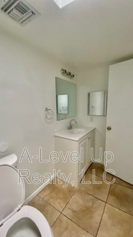 1027 S Santa Rita Ave - Photo 6 of 25