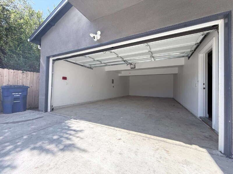 1731 E 68th St #C - Photo 2 of 25