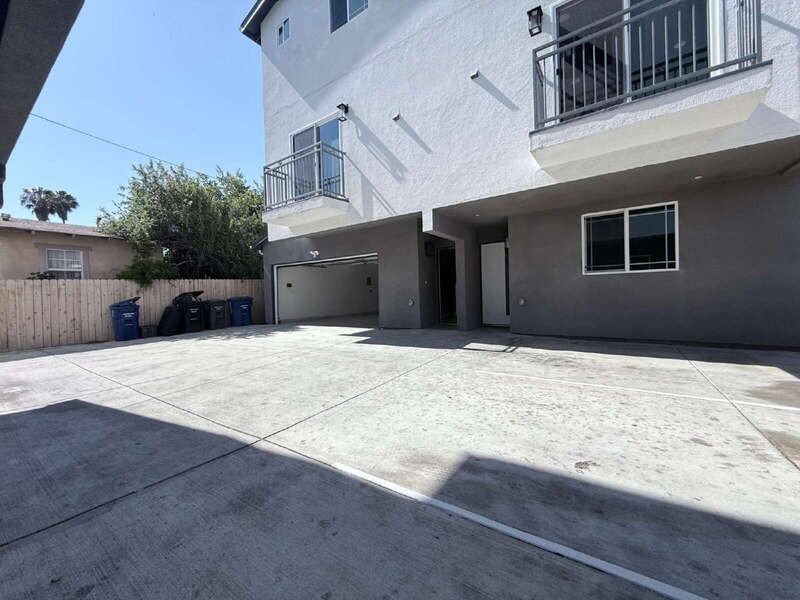1731 E 68th St #C - Photo 4 of 25