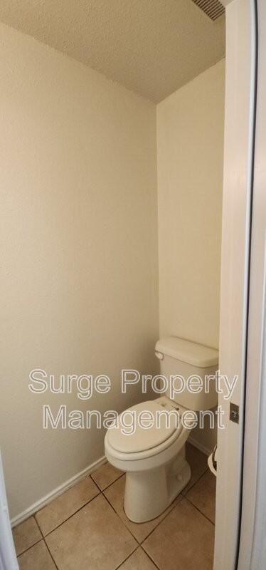9110 Lanham St - Photo 6 of 30