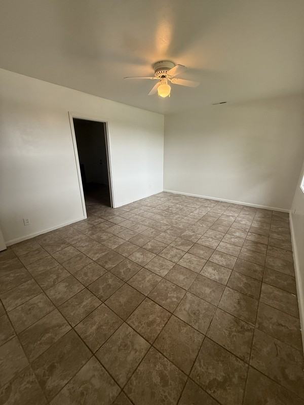 903 Collinwood Ave - Photo 2 of 9