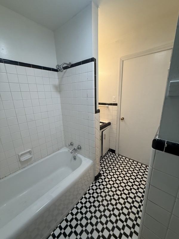 903 Collinwood Ave - Photo 7 of 9