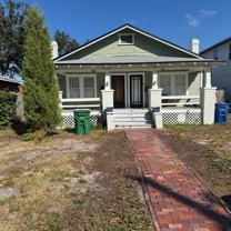 1917 W Fig St - Photo 1 of 1