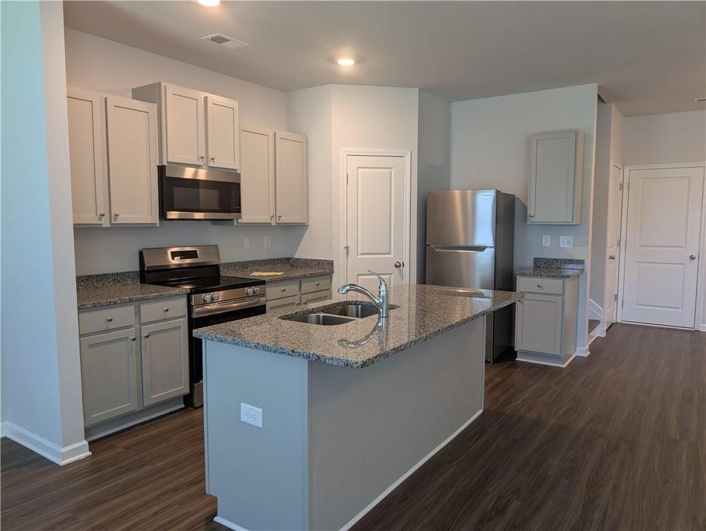 106 Brexley Dr - Photo 2 of 11
