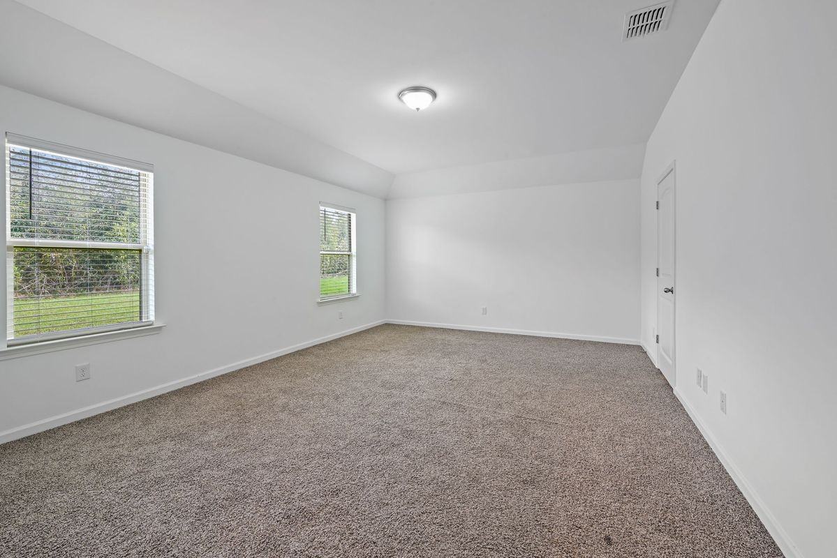 15820 Loussier Dr - Photo 2 of 13