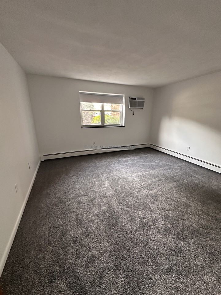 163 Lexington St #17 - Photo 6 of 13