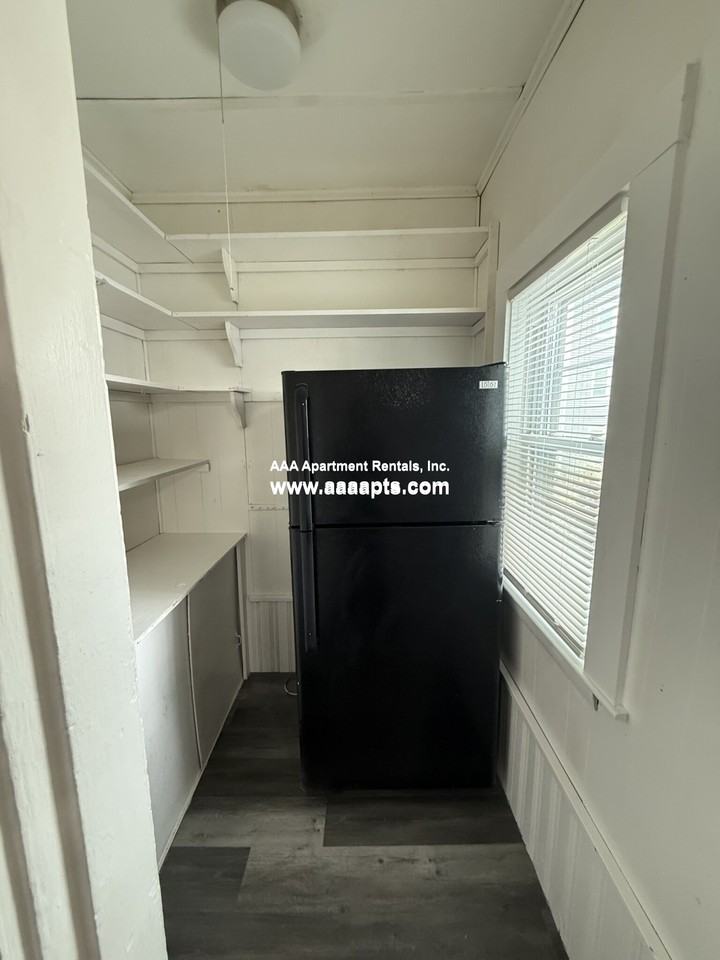Hall Ave #1 - Photo 2 of 12