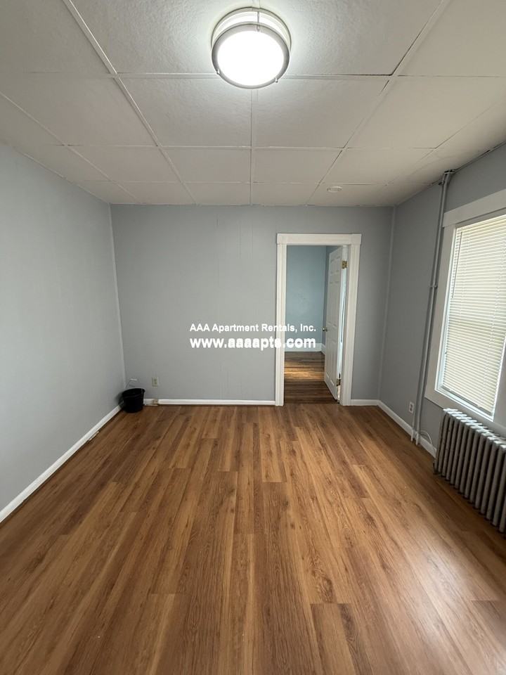 Hall Ave #1 - Photo 3 of 12