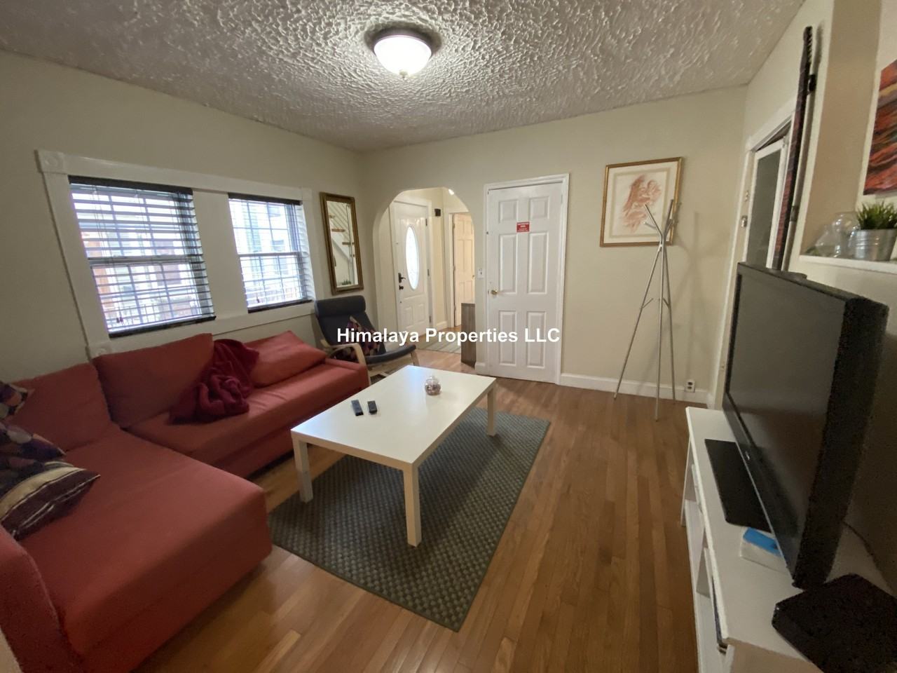 4 Gore Street Pl - Photo 4 of 11
