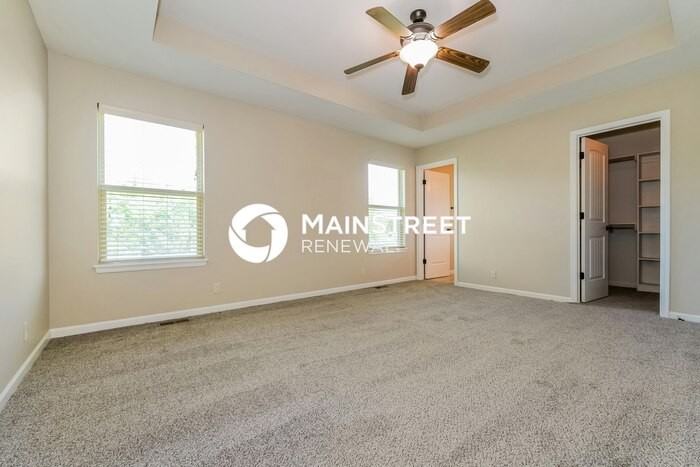 516 S Poplar St - Photo 7 of 17