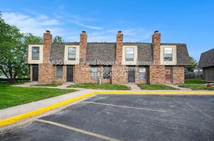 featured image of 256 Nw Woods Chapel Rd