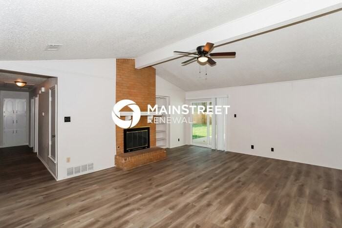 1826 El Paso St - Photo 3 of 16