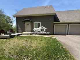 1305 Flag Ave N #2 - Photo 1 of 1