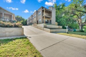 featured image of 1138 N Blackwelder Ave #3