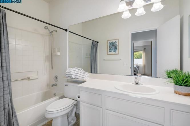 5017 Bridle Way - Photo 2 of 13