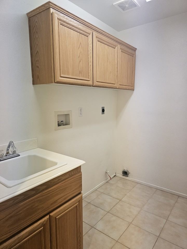 43930 Milan Ct #NA - Photo 5 of 6
