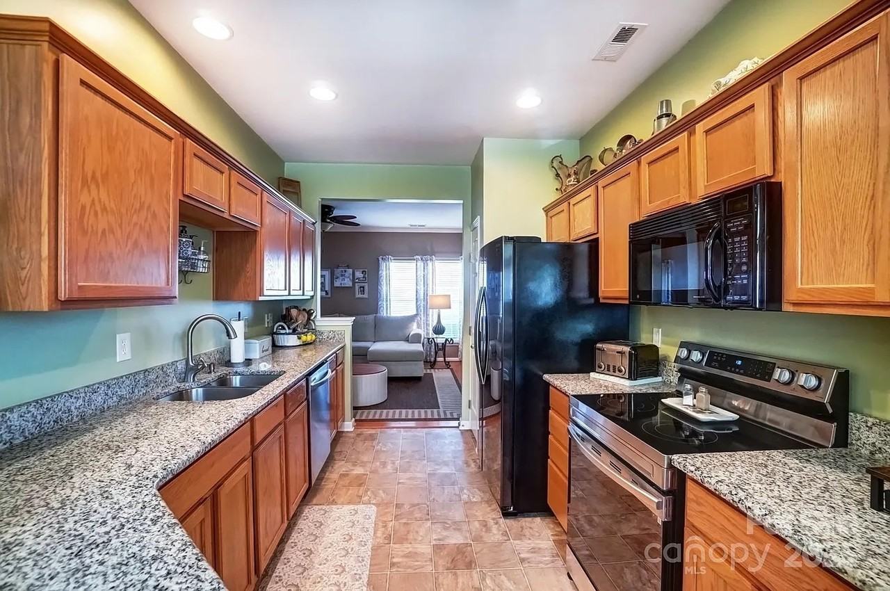 12761 Bullock Greenway Blvd #NA - Photo 5 of 18