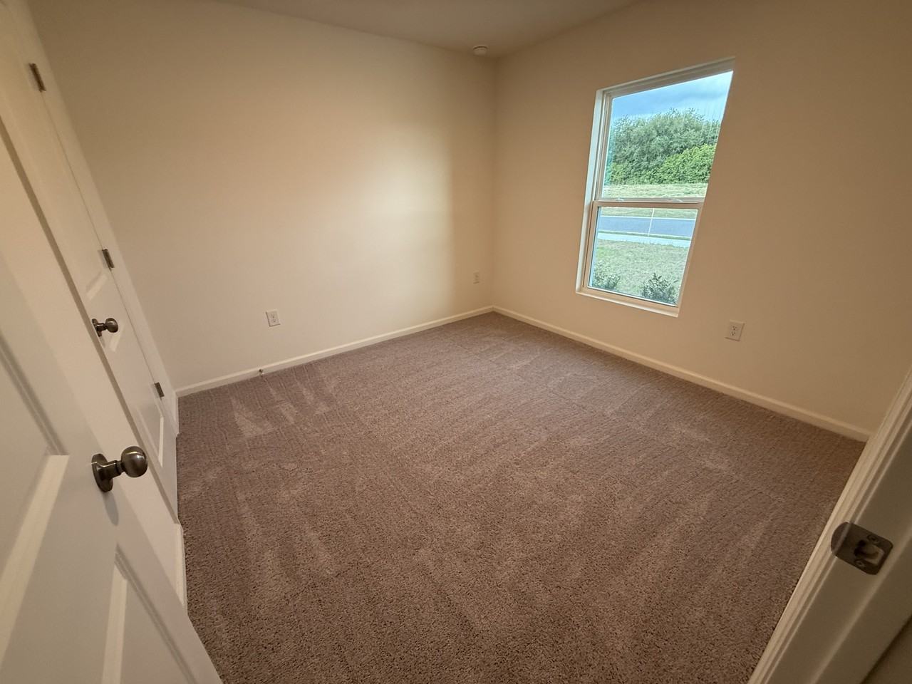 13047 Se 53rd Ave #NA - Photo 4 of 10