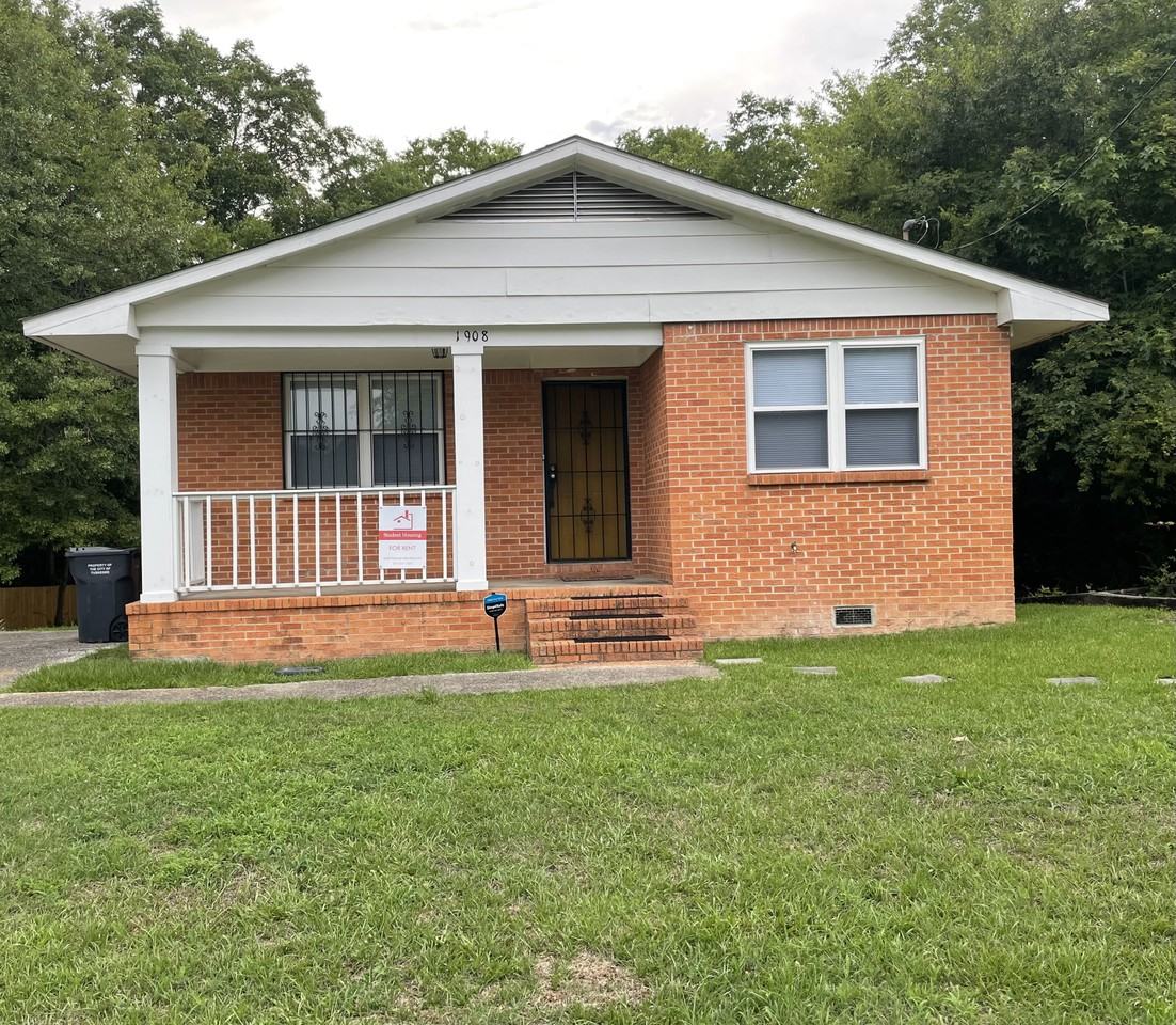 1908 W Montgomery Rd #B - Photo 4 of 17