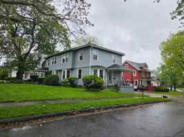 featured image of 182 Laurelton Rd #182