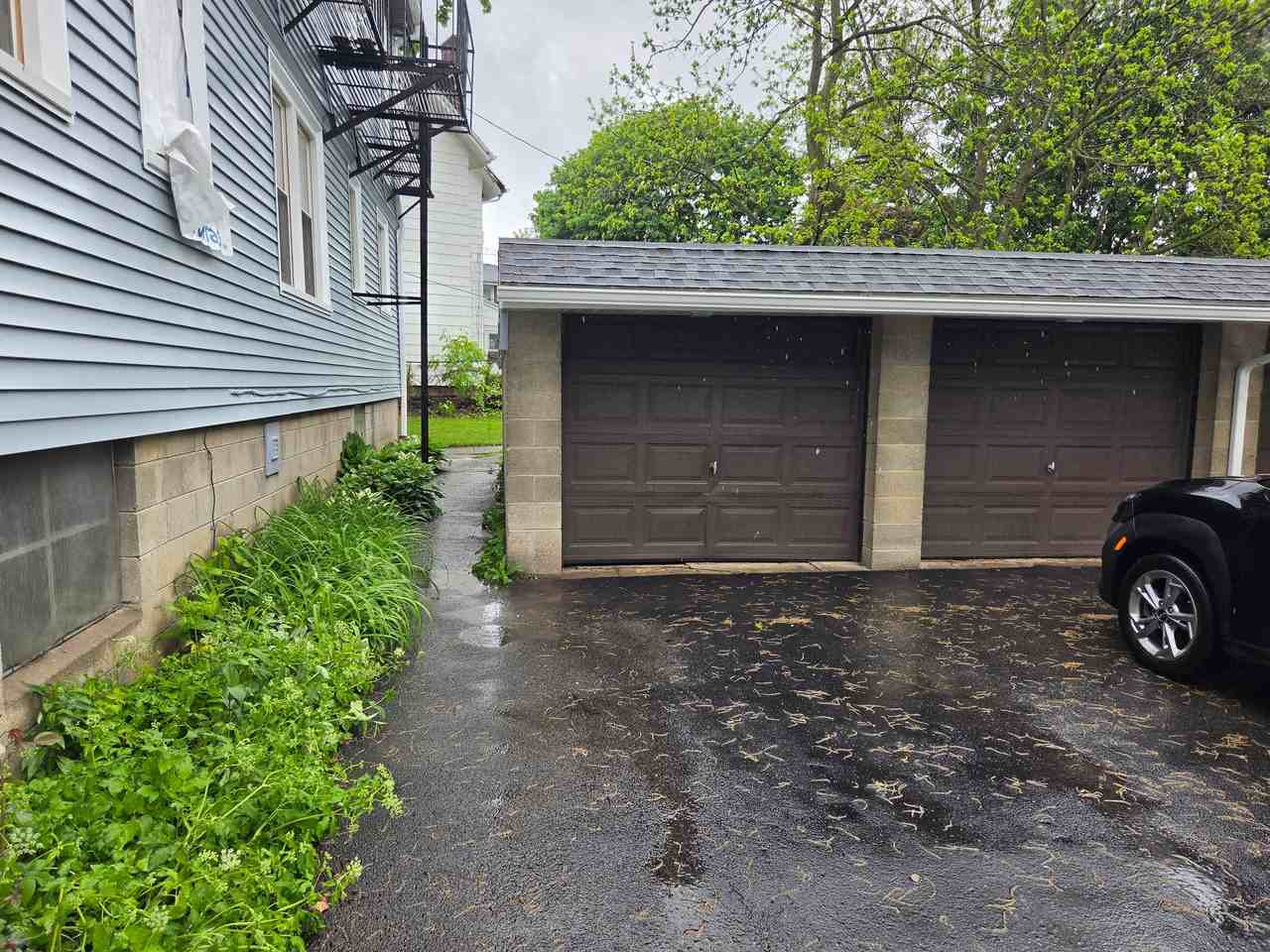 182 Laurelton Rd #182 - Photo 2 of 20