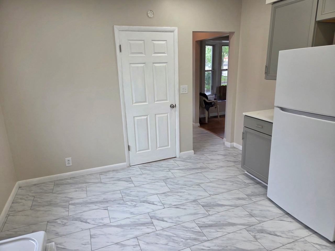 182 Laurelton Rd #182 - Photo 6 of 20