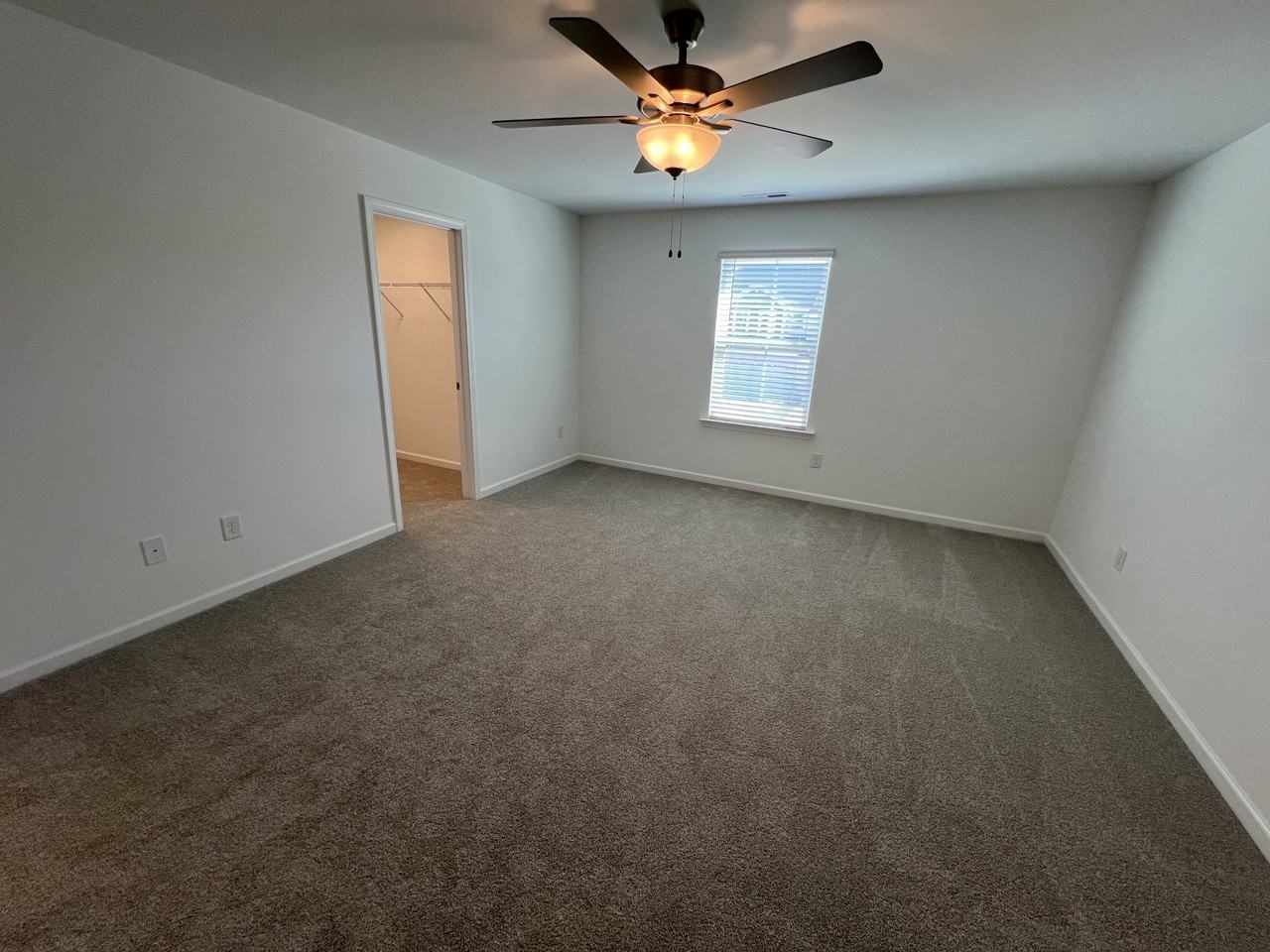 136 Siebold St #136 - Photo 6 of 12