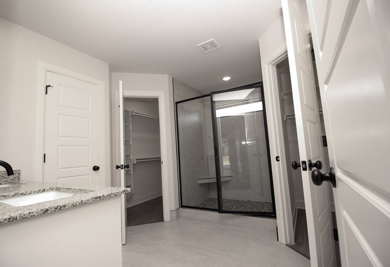 1121 Monarch Rd - Photo 3 of 30