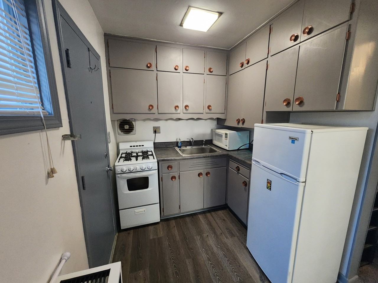 1701 North Ave #414 - Photo 2 of 5