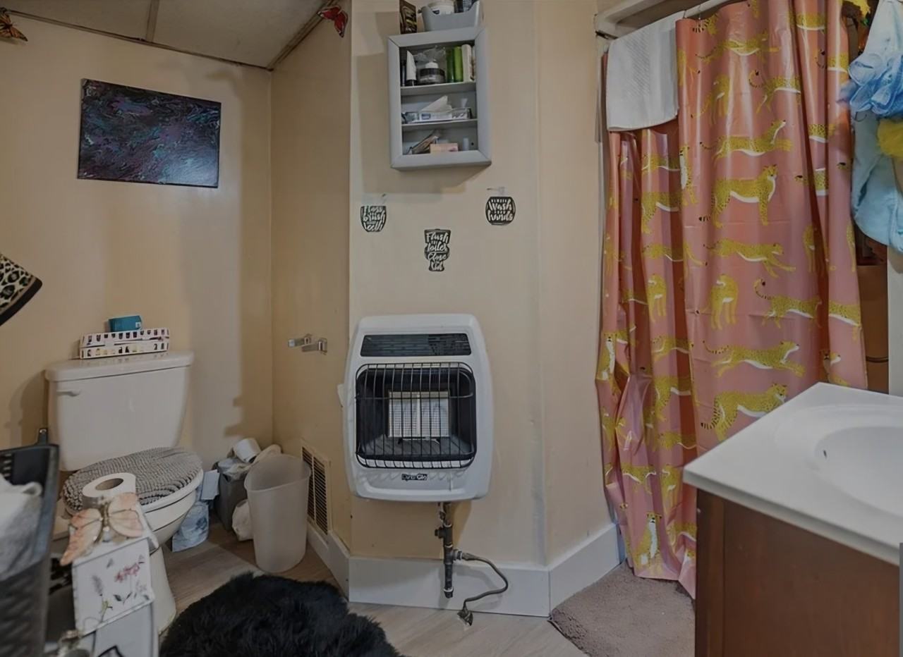 367 Springmill St - Photo 6 of 8
