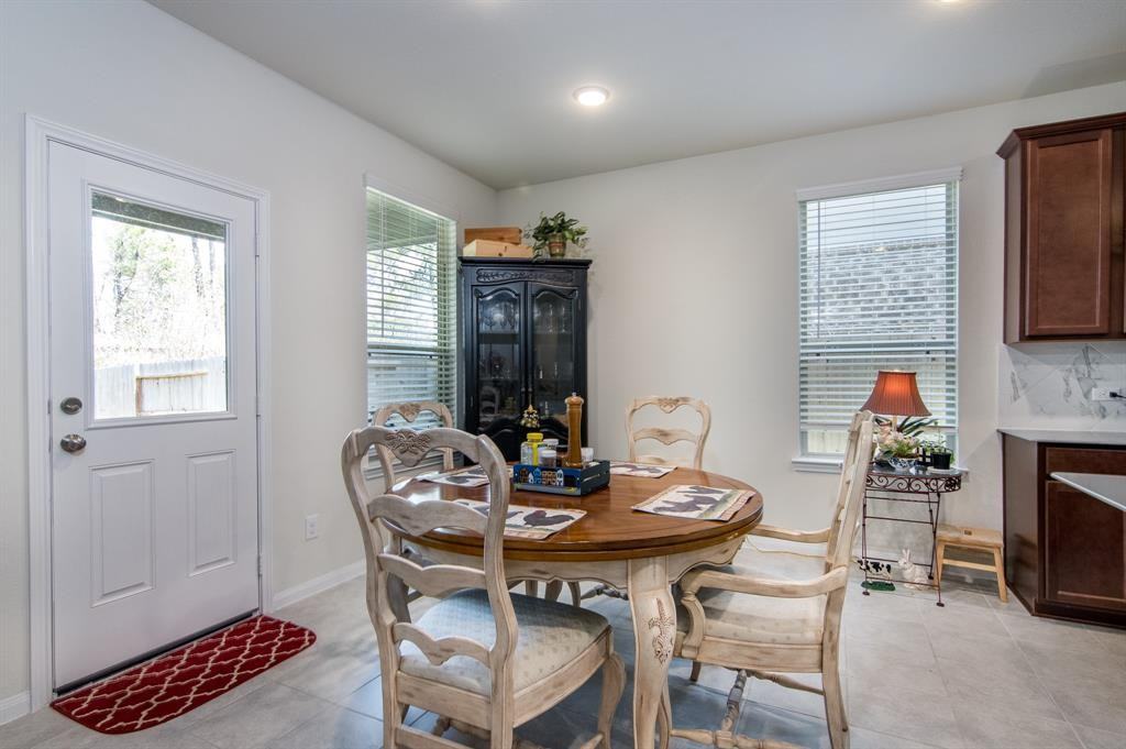 9738 Birdsnest Ct - Photo 3 of 31