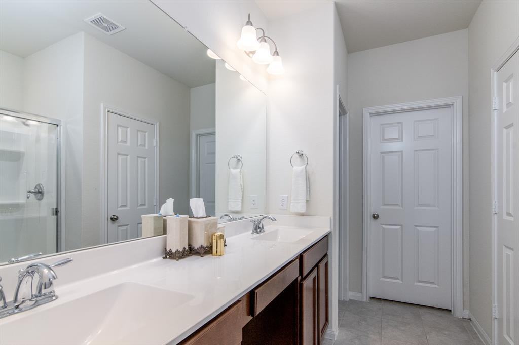 9738 Birdsnest Ct - Photo 6 of 31