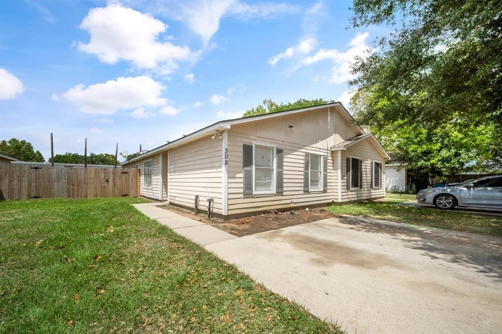 308 Willowick St - Photo 2 of 12