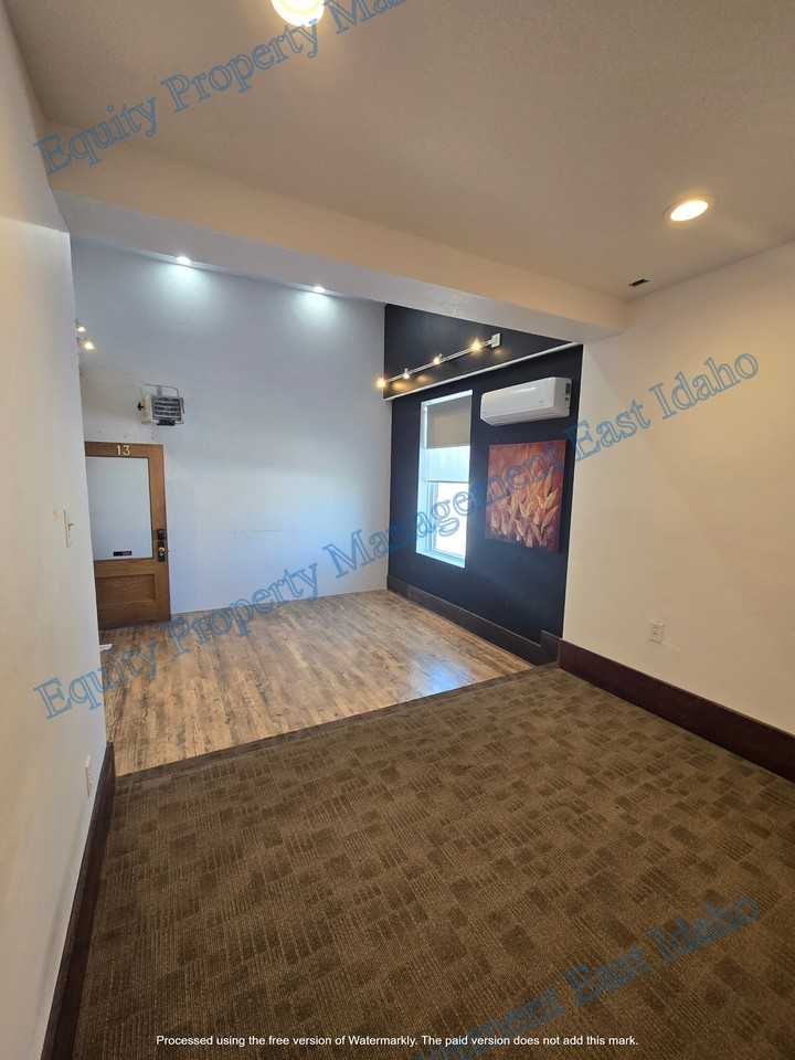 123 N Main St #13 - Photo 3 of 27