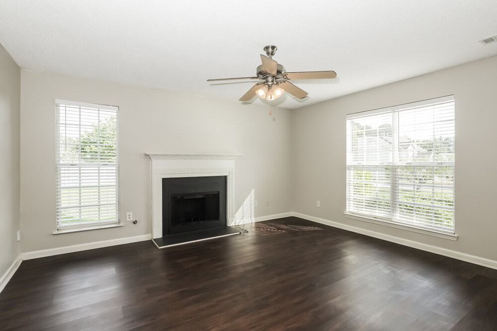 504 Wyntuck Dr - Photo 4 of 17