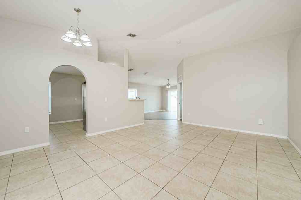 5180 Gulf Sturgeon Ln - Photo 4 of 16