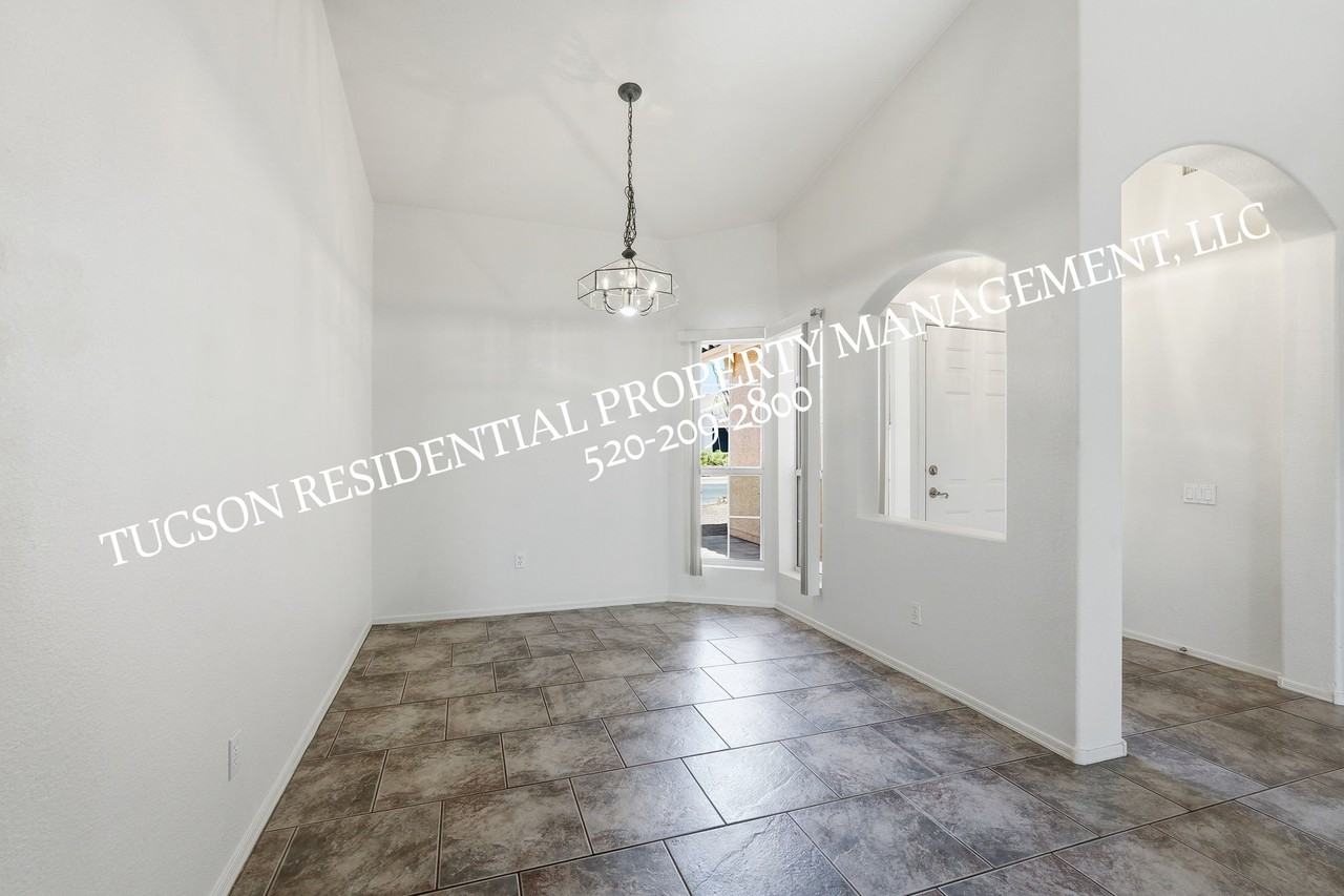 10102 E Paseo San Bernardo #1 - Photo 7 of 38