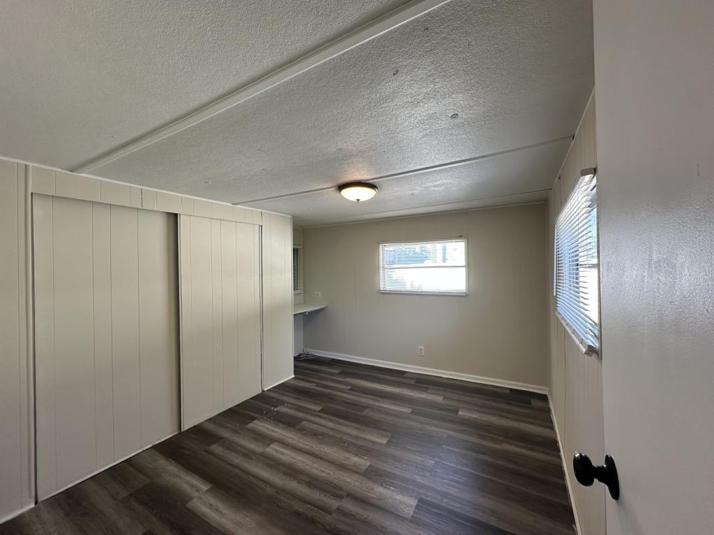 5844 Sunshine Park Dr - Photo 3 of 18