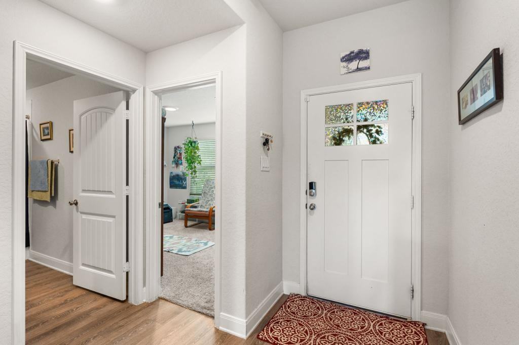 1444 Acorn Wood - Photo 6 of 43
