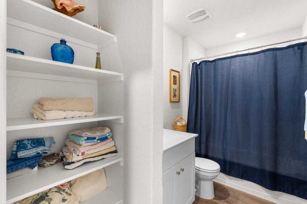 1444 Acorn Wood - Photo 7 of 43